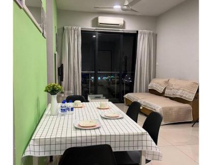 Kota Bharu Apartment | KIARA 3PAX 2BR KBtownRIVERVIEW,washer,WIFI