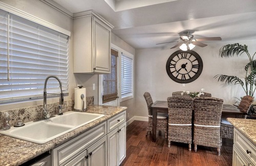 Corona del Mar Condo | Kick back on Large Patio Close Beach & Village Garage