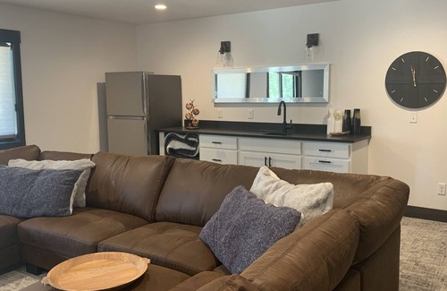 Lead House | Kickback Shack Black Hills Great for UTV outings, lots of parking & power washer