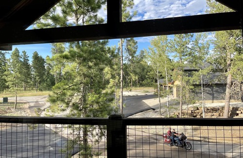 Lead House | Kickback Shack Black Hills Great for UTV outings, lots of parking & power washer
