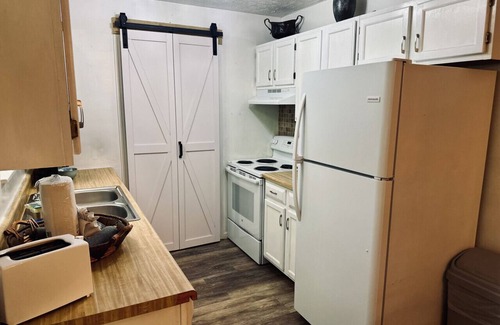 Sevierville House | Kickback Shack - near Pigeon Forge
