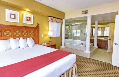 West Kissimmee Resort | KID and PET Friendly 5 Star RESORT 2BR 2BA . ONLY 3 miles to DISNEYWORLD