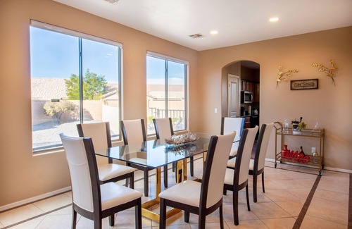 Tamaron House | Kid Friendly - 5 BDR Home - Heated Pool - Mini Golf