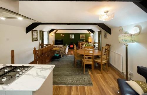 Hexham House | Kielder Cottage Spa - E3533