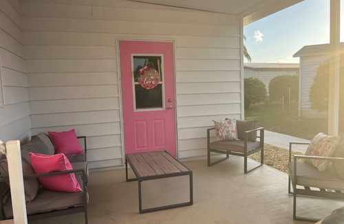 Silver Lake House | Kiki's Kasita- Charming 2 Bedroom, 1 bath with Golf Cart