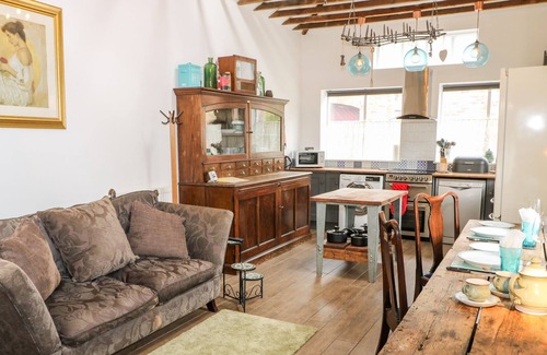 Wakefield Cottage | KILBY COACH HOUSE, romantic, character holiday cottage in Wakefield