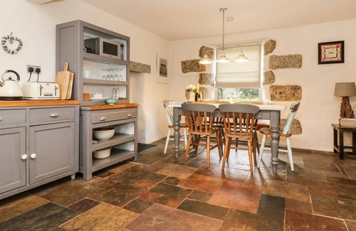 Helston Cottage | KILDEN COTTAGE, pet friendly, character holiday cottage in Helston