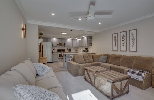 Killington Condo | Killington Condo with 3 Flat Screen TVs, pool & tennis !