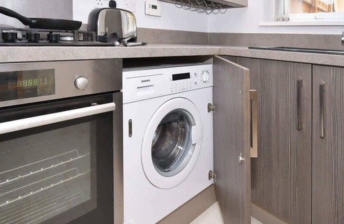Stoke-on-Trent House | Kiln Side Summary: We