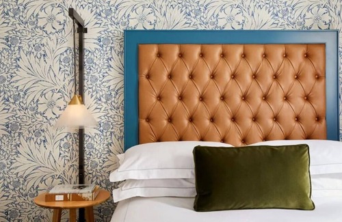 Downtown Denver Hotel | Kimpton Hotel Monaco Denver | Essential Room 1 Twin Bed | Pets Stay Free