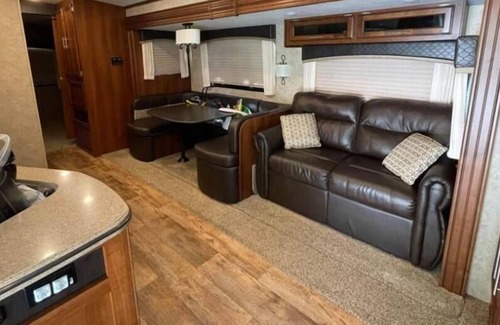 Hawley Cabin | Kim’s Cozy Campers - The Cozy 4 Season Warrior - Lake Wallenpaupack