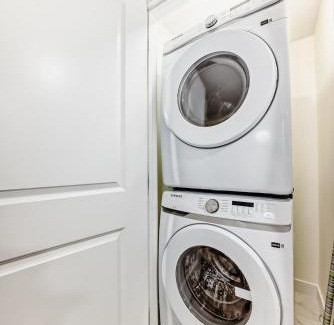 West Edmonton Villa | KimzNest