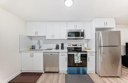 West Edmonton Villa | KimzNest