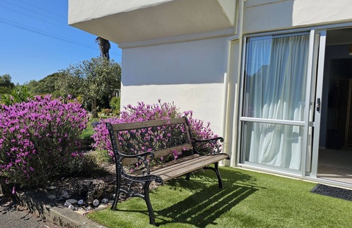 Tasman House | Kina Beach Studio