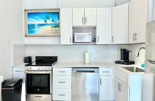 Bayou Shores House | KING 1bd/1ba in St. Petersburg w/PRIVATE DOCK & KAYAKS