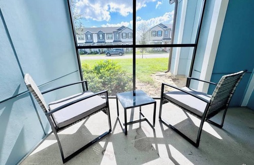 Florida Central Atlantic Coast Apartment | King Bed, 15 Min to Parks, Pet-Friendly, Amenities