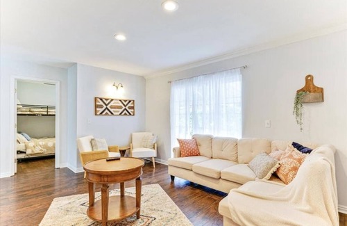 South Ogden House | King Bed,5BD,Fully Equipped Kitchen,Board Games