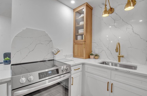Ellicottville Condo | King Bed, A/C, Pickleball, Patio w/Grill