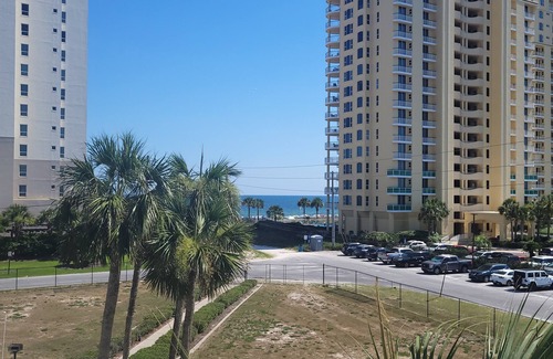 Ono Island Condo | King bed beach condo -pools, hot tub, big balcony w/Gulf views! Owner managed!