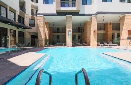 North Scottsdale Apartment | King Bed-Courtyard View-Pool-Games-Instant Booking G3043