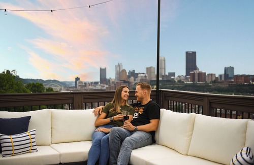 South Side Slopes House | King Bed Garage Rooftop Views Sleeps 14 Game room walk to Carson St