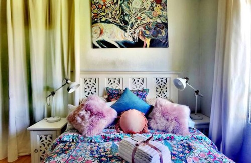 Ashwood House | King bed house in Central location to everywhere