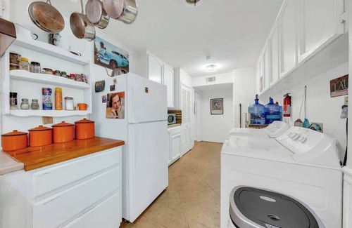 Bay Area House | King Bed, Patio, BBQ, WD, 20min2Beach, Netflix