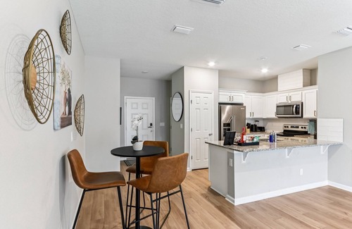 St. Augustine House | King Bed Suite, Pet-Friendly – Minutes to Beach