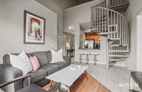 West Campus Apartment | King Beds and Patio Dining in ATX West Campus Gem