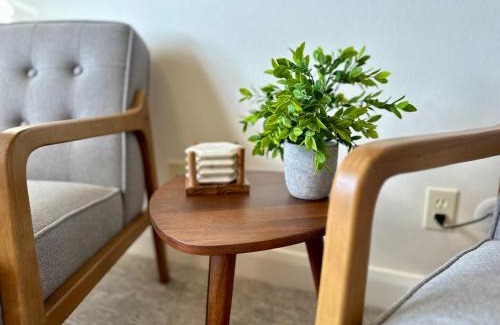 Washington Fields Apartment | King Beds Full Kitchen Peaceful 2br Casita Re