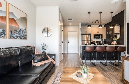 Boise Apartment | King Beds, Hot Tub, Coffee Bar, Balcony