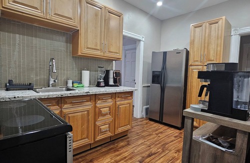 Peterborough Apartment | King Comfort Retreat