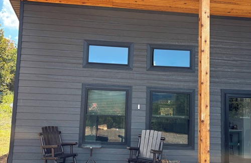 Clarksville Cabin | King Cullen Cabin - Brand New In Charming Clarksville, Arkansas