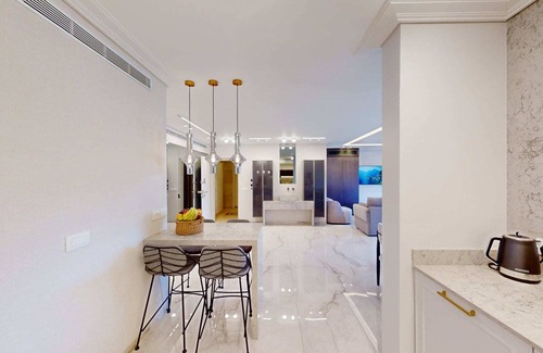 Mamilla Apartment | KING DAVID RESIDENCES- Luxury 3-bedroom apartment with POOL, GYM, PARKING