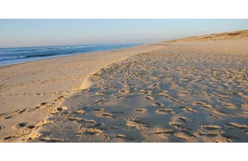Buzzards Bay Hotel | king Grand with sofa sitting area
