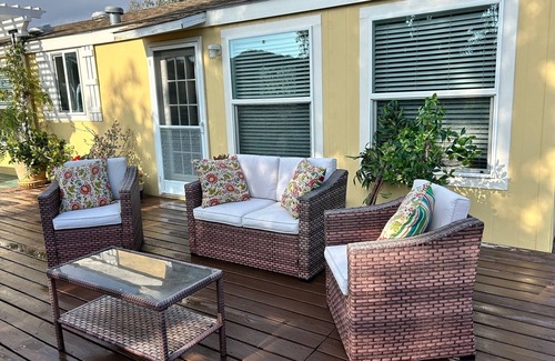Malibu House | KING OF THE MOUNTAIN