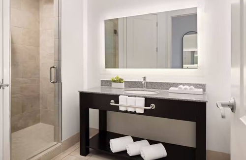 Don Cesar Hotel | King Partial View at The Hotel Zamora, 3 Units, Free Parking