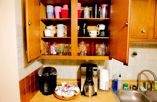Whittier House | ★King Pleasant Mansion ★Cable★FastWifi★Parking★