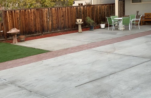 North Los Altos House | King &queen beds 4 B & 2 Ba, 2000 SF gated home in prestigious north Los Altos