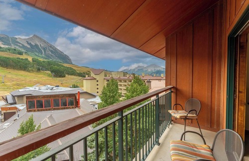 Crested Butte Condo | King Room with View, Balcony & Best Location
