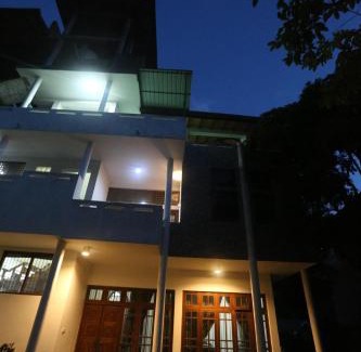 Colombo House | King's Court Kandy
