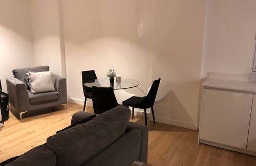 King's Cross Apartment | King's Cross Luxury Stay (Private Double & Ensuite)