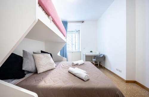 Testaccio Apartment | King Size Apartment WiFi AIR CONDITIONING TV50 10MIN COLOSSEO-TRASTEVERE