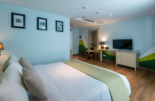 Kartika Plaza Hotel | King Size Bed Boutique Hotel in the center of Kuta