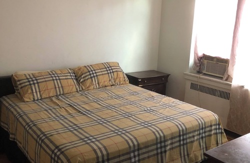 North Side Apartment | King Sized 1.5 Bedroom for rent in Mt.Vernon/Bronxville NY