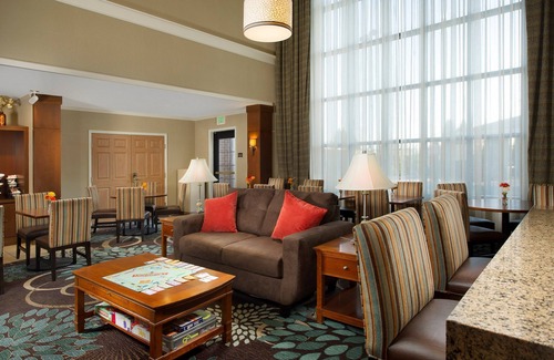 Linthicum Heights Apartment | King Studio Near BWI Airport. Free Breakfast, Outdoor Pool | Staybridge