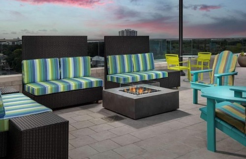 Lake Eola Heights Apartment | King Studio Suite Near We Design Studio ORL