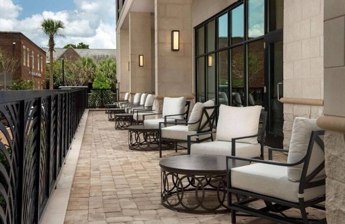 Lake Eola Heights Apartment | King Studio Suite Near We Design Studio ORL