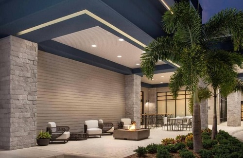 Orlando Apartment | King Studio Suite Near Mavis Tires And Brakes ORL