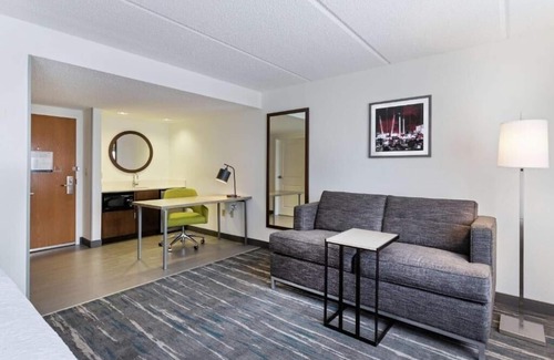 Southwest Orlando Apartment | King Studio Suite Near Nikita Shah ORL